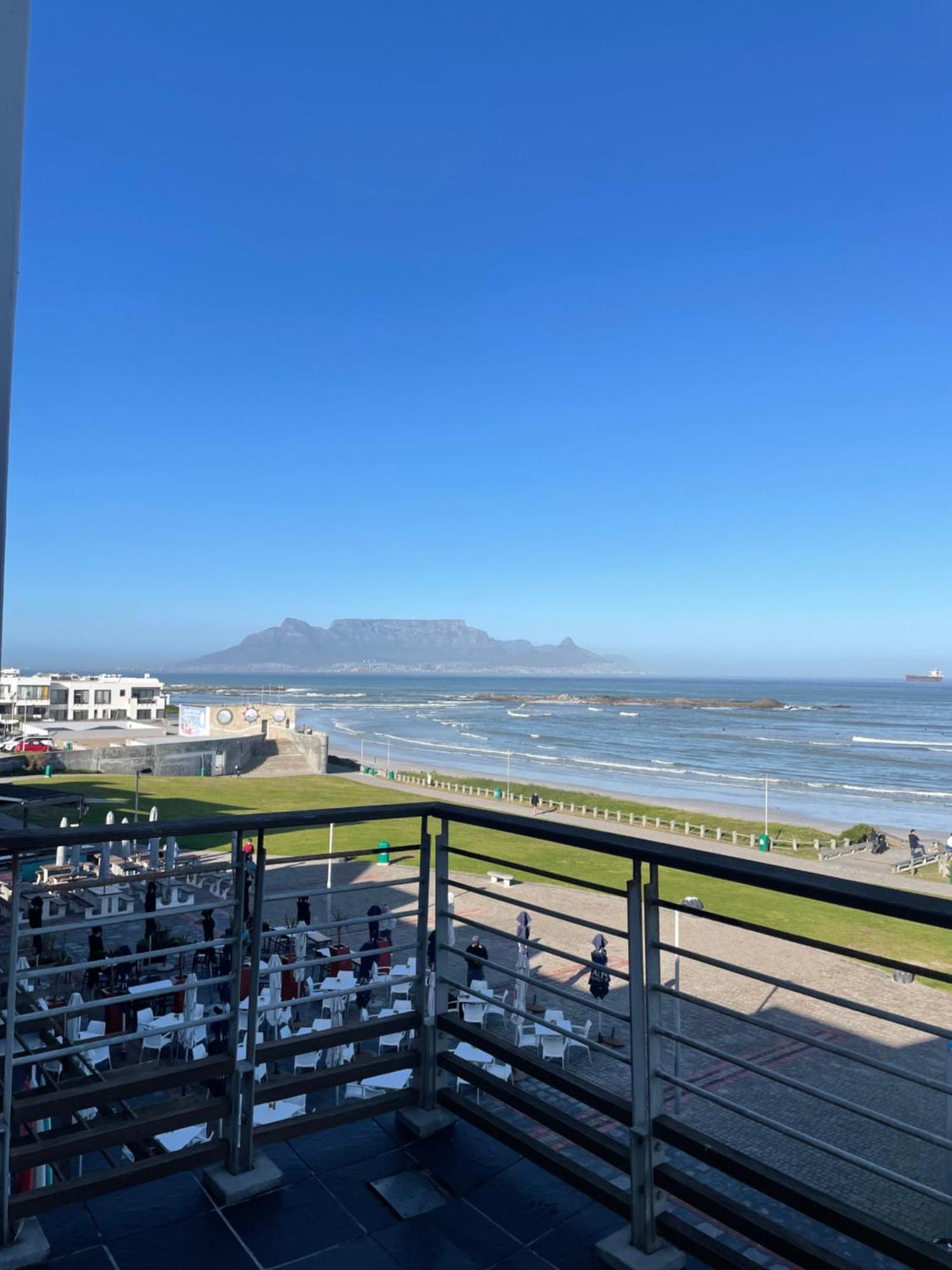Bloubergstrand Oceanview Escape